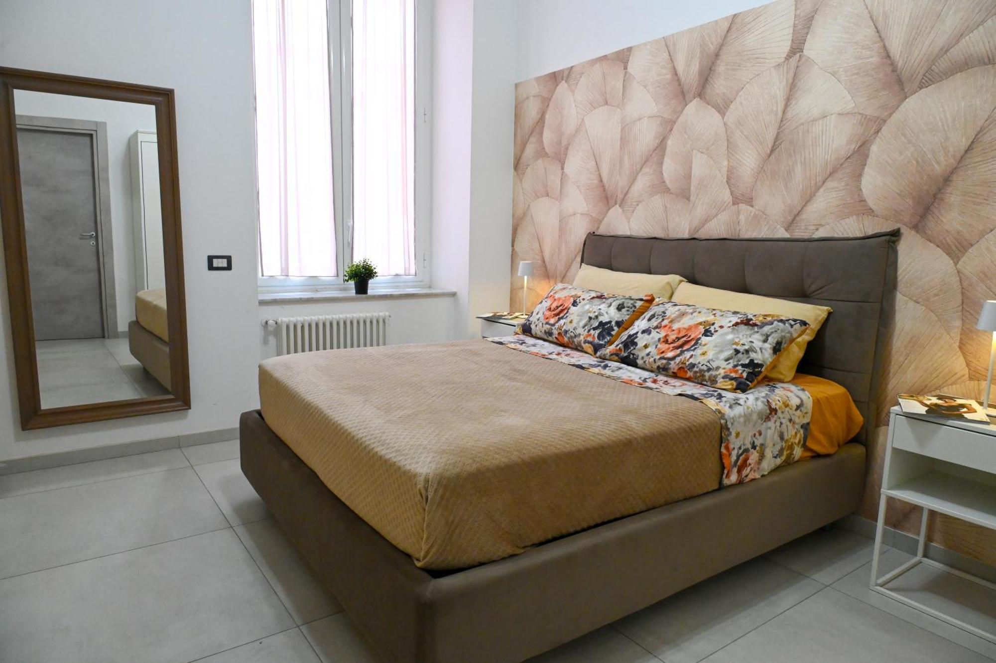 Victry'S Houses Chiaia Napoli Bagian luar foto